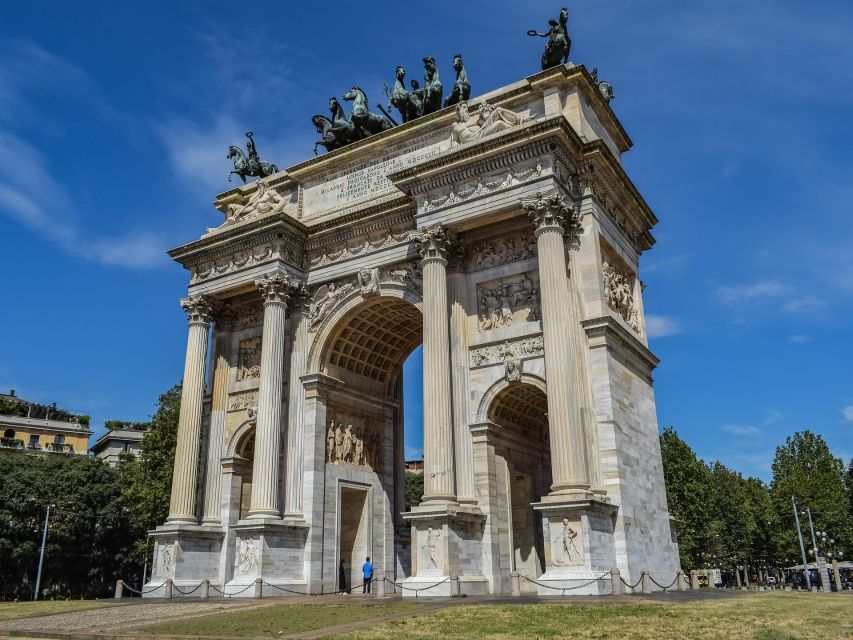 2-Hour Milan by Night Walking Tour - Meeting at Piazza della Scala, under Leonardo’s statue