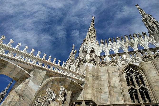 2-hours Duomo of Milan guided experience with entrance tickets - Entering the Duomo feels easier with tickets in hand
