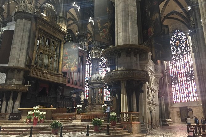 2-hours Duomo of Milan guided experience with entrance tickets - Who this tour suits best, and when private makes more sense