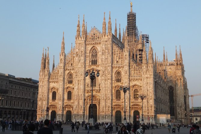 3-Hour Milan City Tour with The Scala Theatre - small group tour - Castello Sforzesco and Piazza dei Mercanti: a calmer reset in medieval Milan