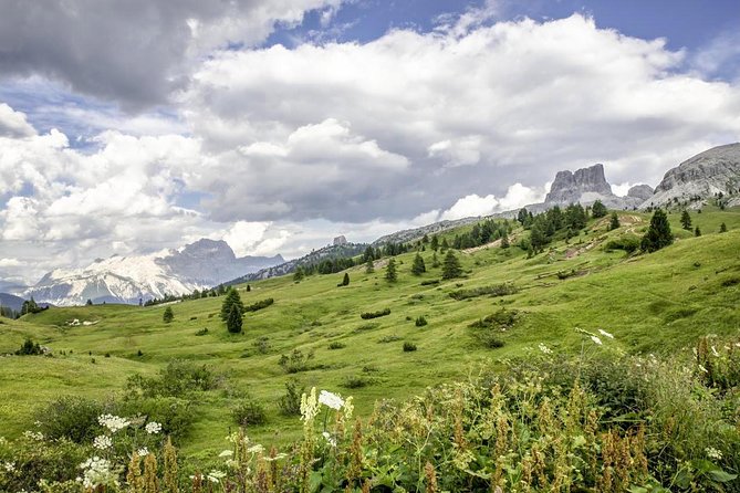 4-Day Scenic Dolomites Tour from Milan - What group size and guide quality really means on the road