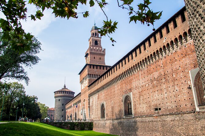 Best of Milan: 3 Icons Tour in 40 Languages + Hop On Hop Off - Price and value: what $74.91 gets you in real terms