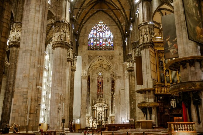 Best of Milan Small-group Walking Tour with Duomo visit - Guides make or break the feel, and you can spot the difference
