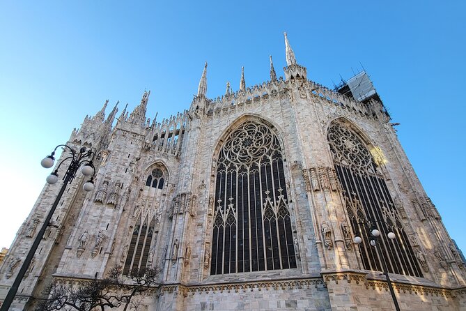 Cathedral & Skyline: Duomo di Milano Tour with Rooftop Access - Cathedral plus skyline, in one organized loop