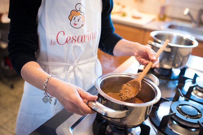 Cesarine: Pasta & Tiramisu Class at Local's Home in Milan - Getting There and Staying Comfortable in Apartment Kitchens