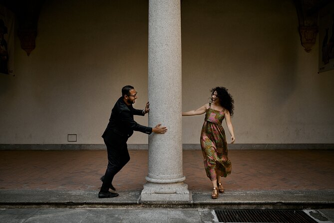 Couples and Family 1 Hour Private Photoshoot in Milano - What you get for $289.65 per group, and where value shows up