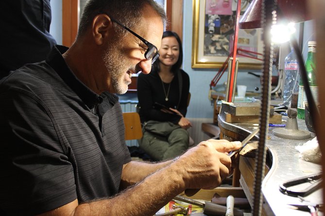 Create your wedding rings: course-experience for future spouses! - Into the workshop with Diala Kante