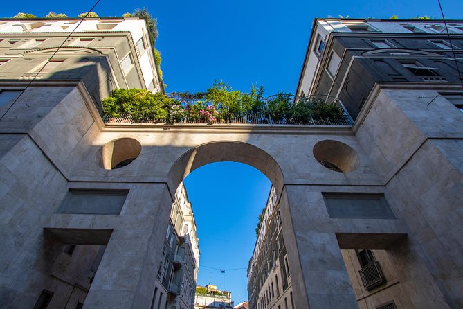 Discover Milan’s most Photogenic Spots with a Local - The passage stop: beauty plus a story that makes photos better