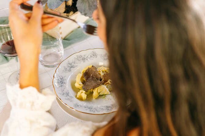 Discover the food valley and cook with truffle - Price and value for a 6-hour truffle cooking class near Parma
