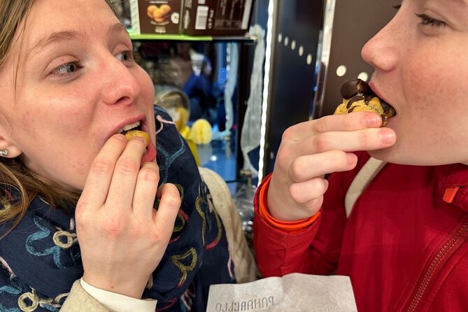 Eating Milan Street Food Tour with Guided Tasting and Sightseeing - Entering San Maurizio: Luini frescoes and the oldest pipe organ