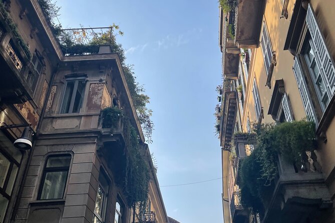 Explore History and Style with this Walking Tour in Milano - What to Expect From the Guide, Based on Real Experiences