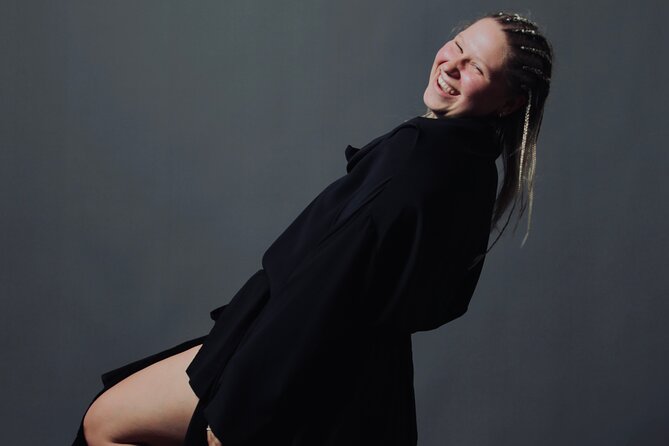 Fashion in Milan: the Model Experience - Pose and Expression Coaching That Makes You Look Like You Belong