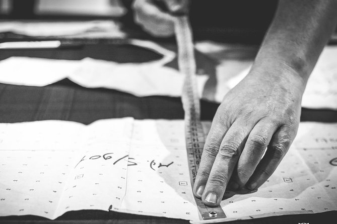 Fashion Workshop in Atelier and Fashion District Tour - Who Should Book This Fashion Workshop and District Tour?