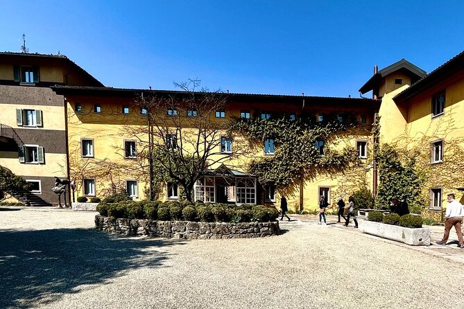 From Lake Como or Milan: Serravalle VIP shopping and Wine Tasting - The Gavi wine tasting: villa setting, vineyards, and cellars