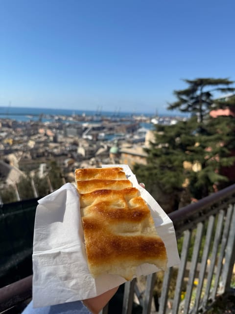 From Milan: Best of Genoa with Private Cruise to Portofino - Portofino in 90 minutes: how to use your time wisely