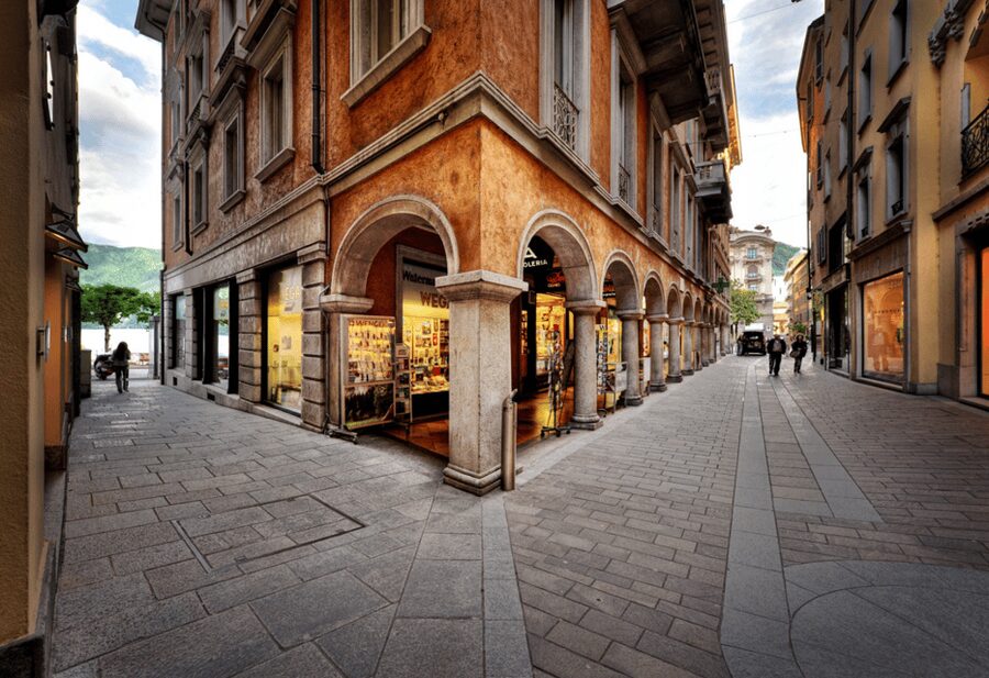 From Milan: Como, Bellagio, and Lugano Exclusive Boat Tour - Water Taxi Back to the Mainland: Short Ride, Great View