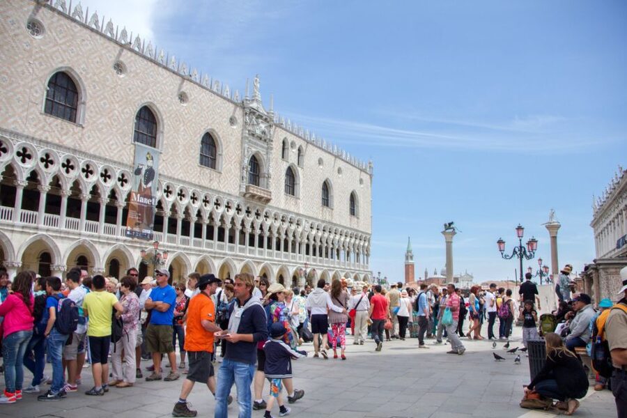 From Milan: Day Trip to Venice with Guided City Tour - What to bring, what to watch, and how to enjoy Venice without stress