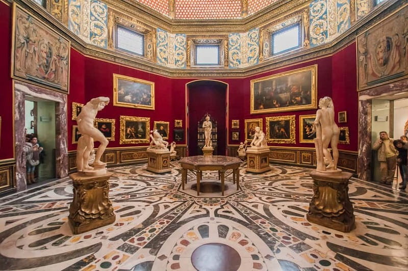 From Milan: Florence and Uffizi Gallery Day Trip by Train - Uffizi entry at 11:45, and the Door 1 meet-up you should not miss