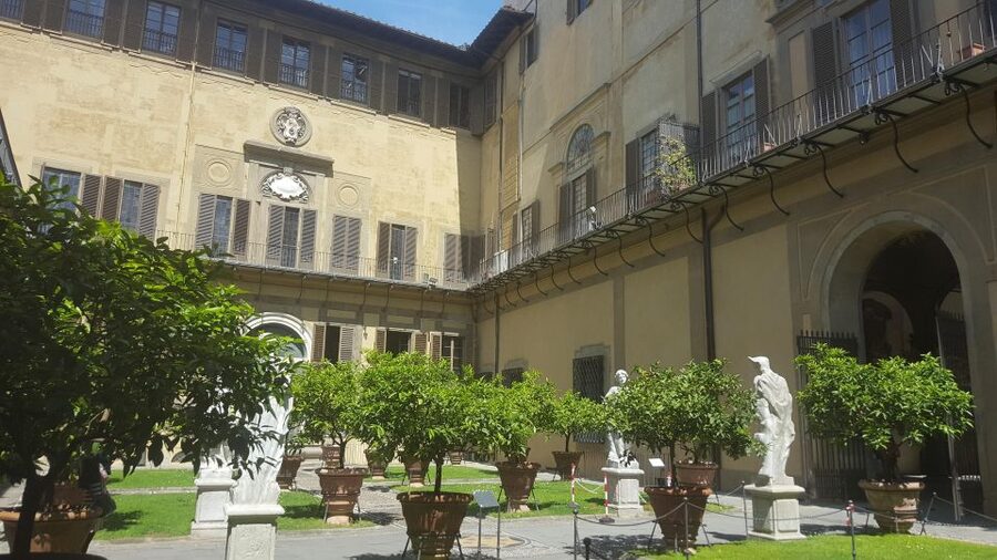 From Milan: Florence Walking Tour with Train Tickets - Piazza della Signoria to Loggia dei Lanzi: Art in Public Space
