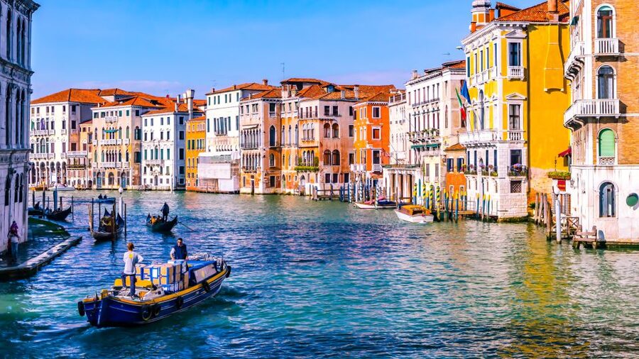 From Milan: Full-Day Private Driving Tour of Venice - The Point of This Tour: Comfort and a Clear Venice Game Plan