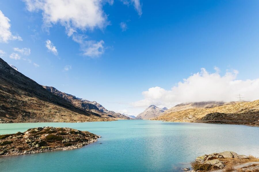 From Milan: St. Moritz and Panoramic Bernina Express Tour - Tirano, the border-town break: a short reset before Milan