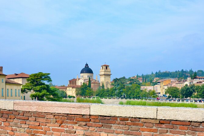 From Milan to Venice, through the Amarone region, Lunch & Verona - Boutique winery tastings and lunch: where the day really pays off