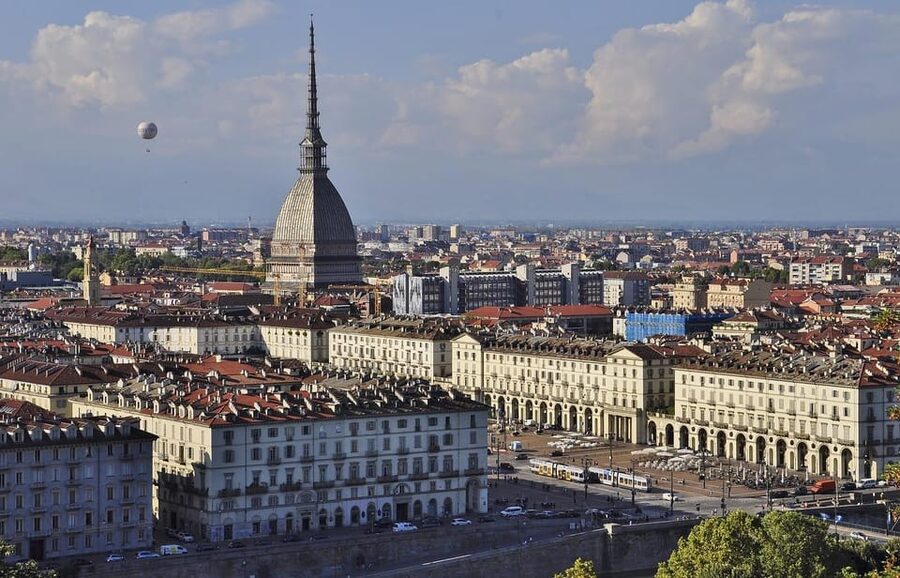 From Milan: Turin & Genoa Full Day Tour - Turin by Bus: How the 3 Hours Helps You Hit the Ground Running