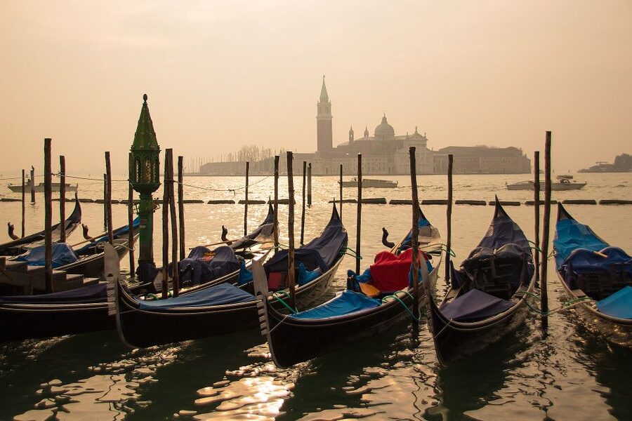 From Milan: Venice and Verona Full-Day Tour by Train - Who Should Book This Tour, and Who Should Skip It