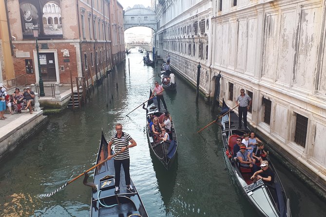 From Milan: Venice Full-Day Guided Tour With Boat Ride - Milan to Venice in one long day