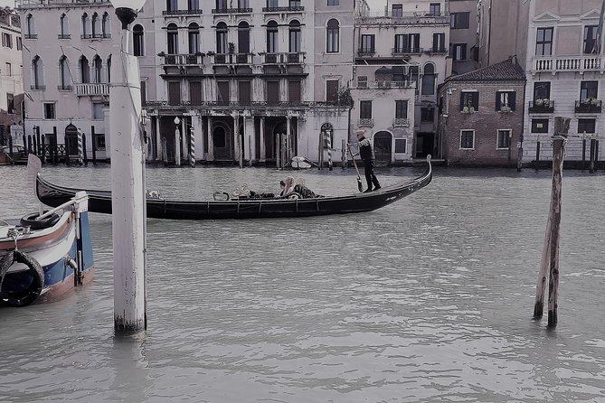 From Milan: Venice Full-Day Guided Tour With Boat Ride - Tronchetto and the lagoon return boat: a smoother wrap up