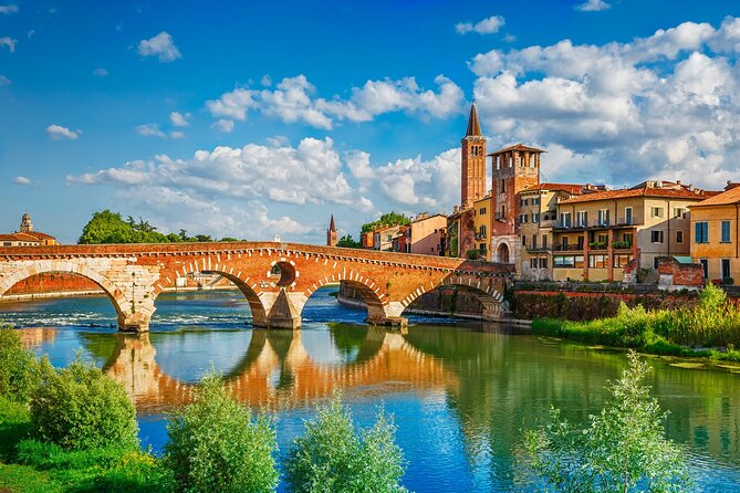 From Milan: Verona, Sirmione and Lake Garda Tour with Boat Cruise - Tickets and time planning: budgeting entry costs without losing your day