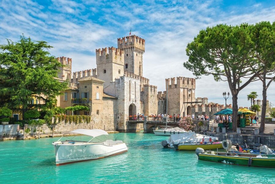 From Milan: Verona, Sirmione and Lake Garda with Boat Cruise - Lake Garda private cruise: Sirmione from the water