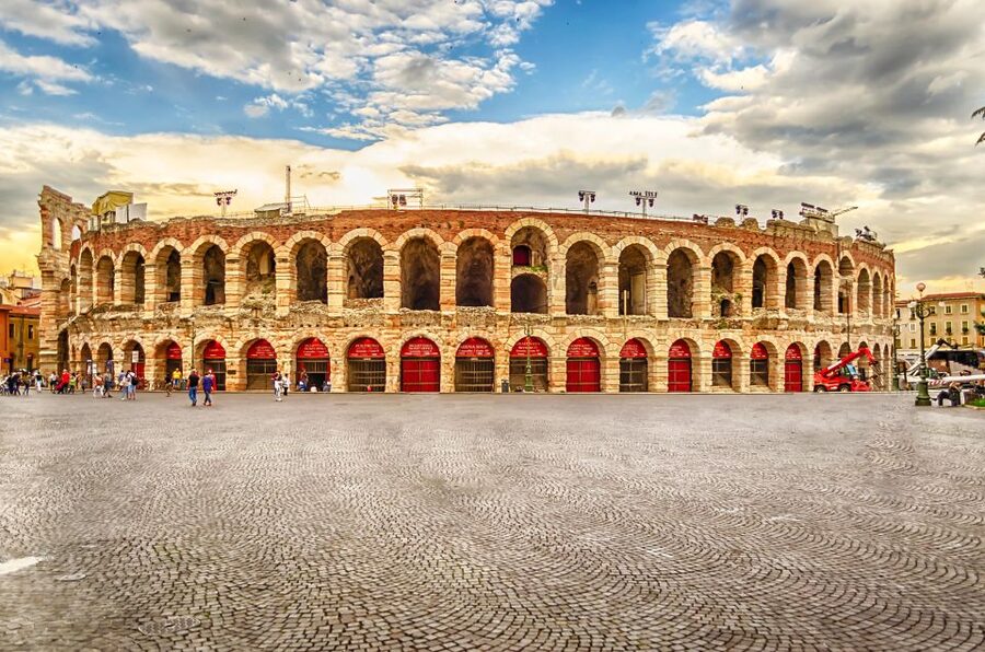 From Milan: Verona, Sirmione and Lake Garda with Boat Cruise - Should you book this Verona and Lake Garda day trip?