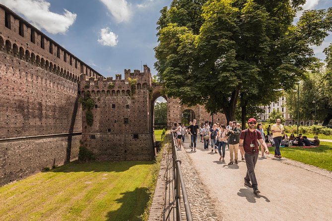 Full-day Skip-The-Line Milan, The Last Supper and Duomo Cathedral - Castello Sforzesco: the Leonardo link that adds depth