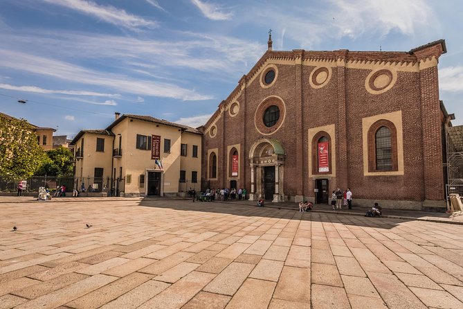 Historic Milan Tour with Skip-the-Line Last Supper Ticket - Meeting at Santa Maria delle Grazie, then getting the Renaissance context fast