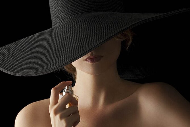 Italian Perfume Workshop in Milan - Creating Your Personalized Perfume, Step by Step