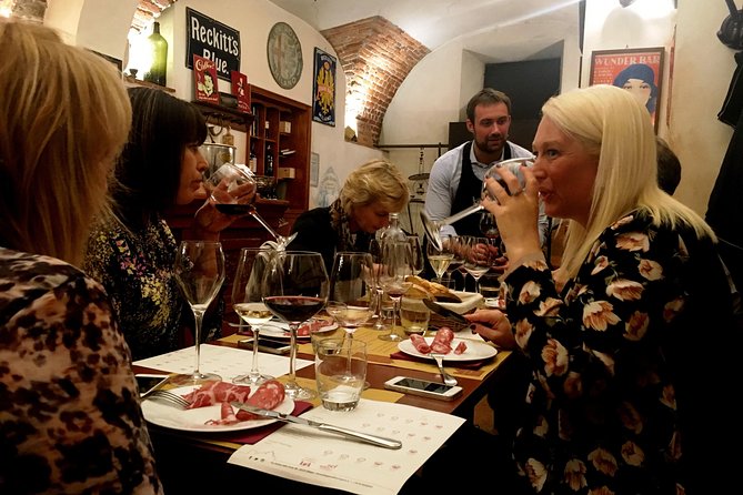 Italian Wine Tasting in Milan - What you’ll actually taste: Franciacorta, Sforzato di Valtellinese, Moscato di Scanzo