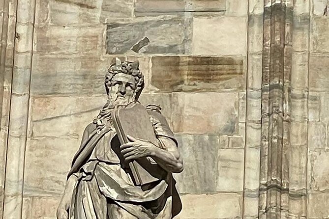 Jewish Guided Tour in Milan - Piazza del Duomo: Judaism and Christianity, plus symbols you can actually spot