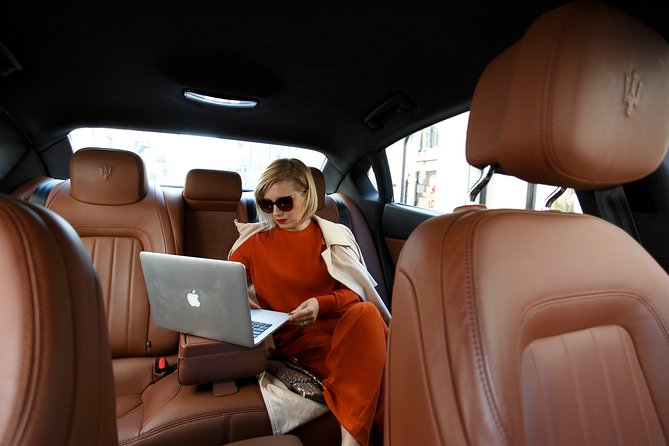 LINATE - MILANO airport transfer with private Luxury Car - The 60-Minute Waiting Window That Saves Your Day