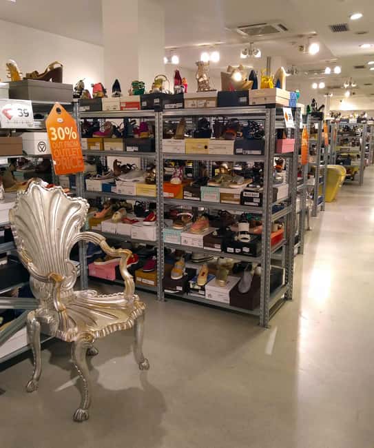 Luxury Fashion Bargain Hunt - The 2.5 Hour Route Through Milan Center and the Golden District