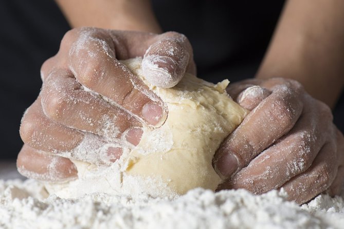Mamma Mia! Make Your Own Italian Pizza in Milan - Where you start: Via Collecchio meetup and getting oriented