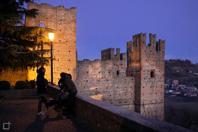 Medieval villages & Cremona Stradivari's town, tour from Milan - Wine, cheese, and meats: why the tasting stops matter