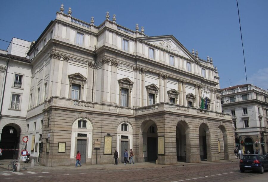 Milan: 2.5-Hour City Tour by Tram - Starting at Piazzale Cadorna, with the Needle-and-Thread landmark