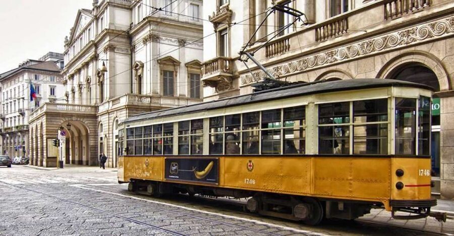 Milan: 2.5-Hour City Tour by Tram - Brera, Cordusio, and Milan’s longest shopping street