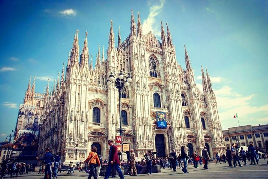 Milan: 2.5-Hour City Tour by Tram - Sforza Castle and Parco Sempione: ducal power and big viewpoints