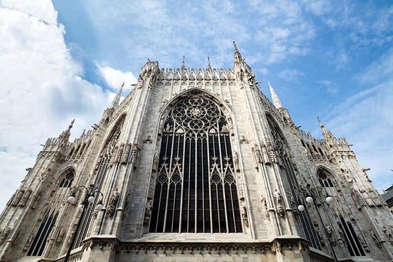 Milan: Best of City Walking Tour with Last Supper Tickets - Santa Maria delle Grazie Start: Getting Set Up for a Fast, Focused Morning