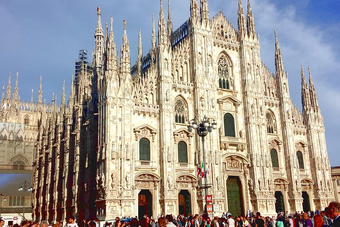 Milan: Best of Skip-the-Line Duomo Guided Tour Experience - The one-hour plan: what you get, and what you do not