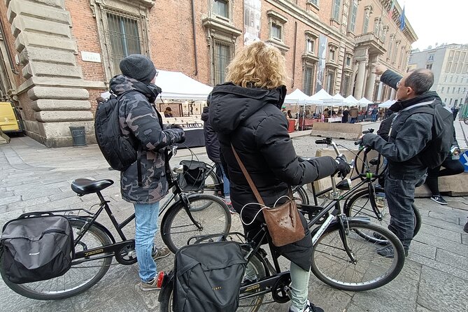 Milan: Bicycle Tour Live Tourist Guide 3 hours and half - Guide Style, Safety, and Why the Tour Feels Personal
