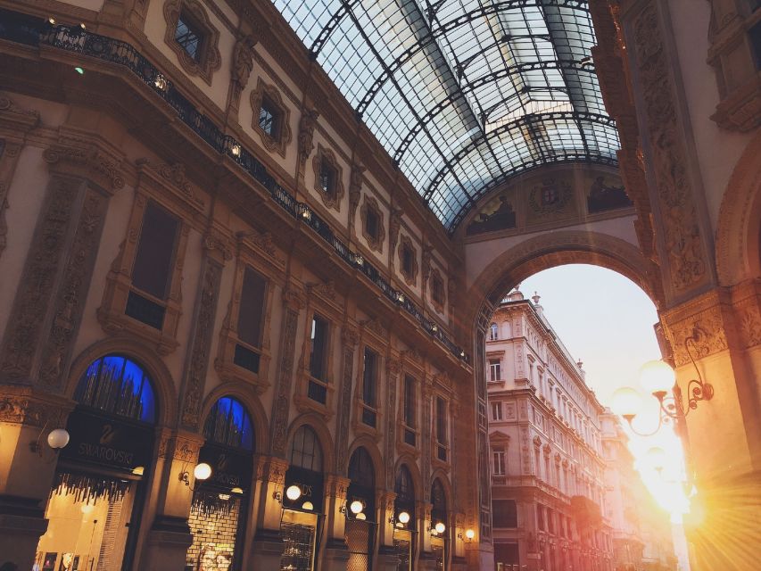 Milan by Night 2-Hour Walking Tour - Why Milan by night feels more meaningful than daytime