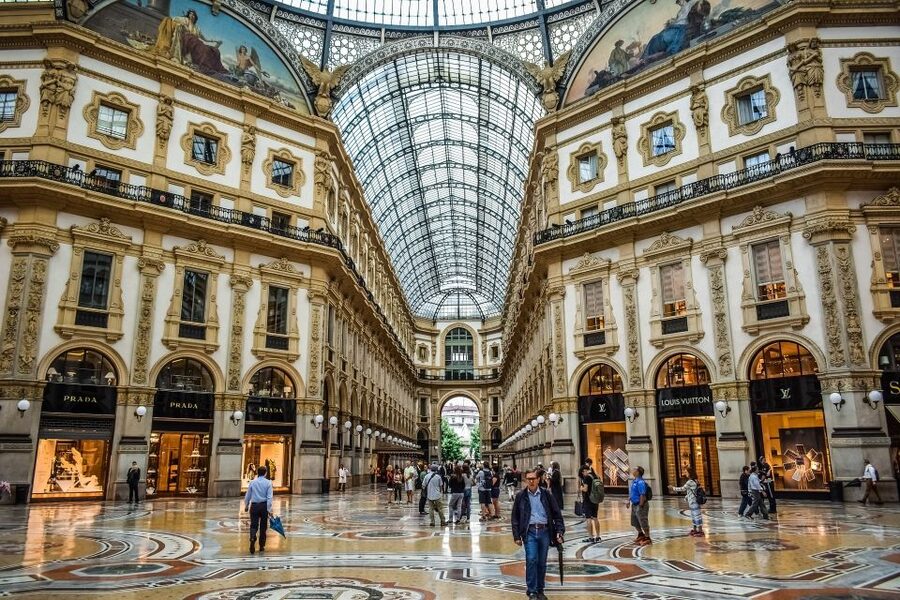 Milan by Night 2-Hour Walking Tour - When to go and what to wear for the smoothest evening